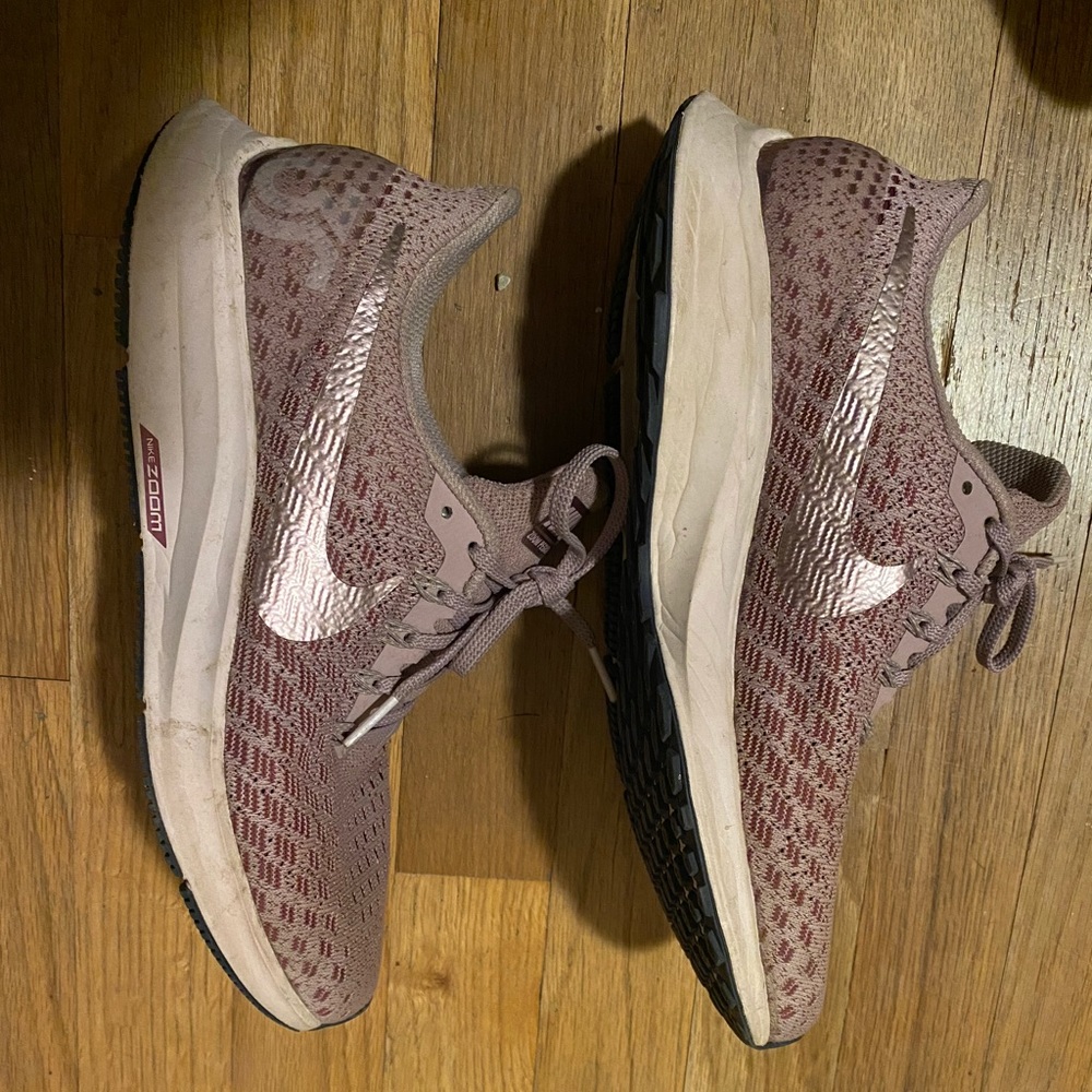 Nike zoom Pegasus 35 size 8